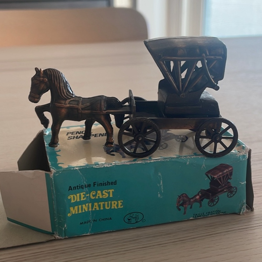 Antique Finished Die-Cast Miniature Horse and Carriage